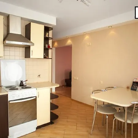 Apartment At Leonida Bedy Street